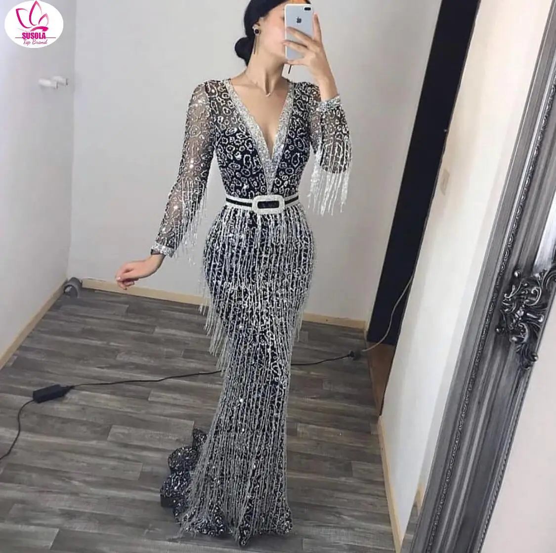 Women Solid Sequined Shining Evening Party Dress Ladies Sexyt V Neck Sheath Dress Long Sleeved Long Dresses Bodycon Women Dress
Women Solid Sequined Shining Evening Party Dress Ladies Sexyt V Neck Sheath Dress Long Sleeved Long Dresses Bodycon Women Dress