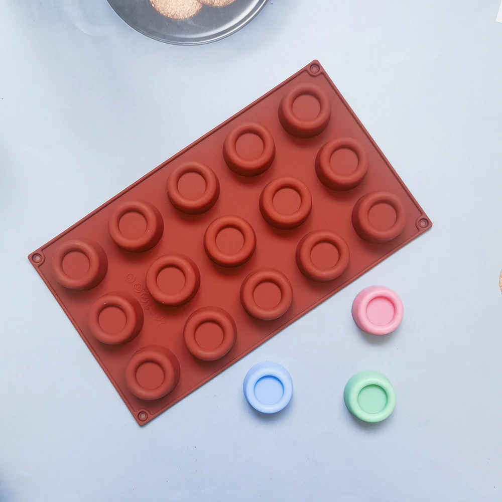 15-Hole Cap Shaped Silicone Candy Mold DIY Jelly Pudding Chocolate Cake Decoration Baking Tool Homemade Candle Mold
15-Hole Cap Shaped Silicone Candy Mold DIY Jelly Pudding Chocolate Cake Decoration Baking Tool Homemade Candle Mold