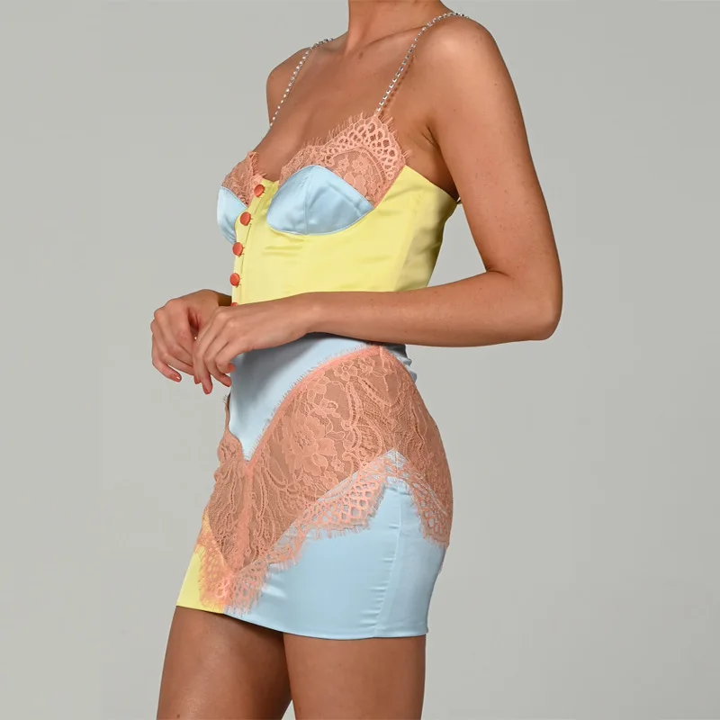 Light Luxury Lace Chain Link Women's New Harajuku Style Street Hipster Color Matching Hollow Sling Buckle Sexy Lace Dress Y2k
Light Luxury Lace Chain Link Women's New Harajuku Style Street Hipster Color Matching Hollow Sling Buckle Sexy Lace Dress Y2k
