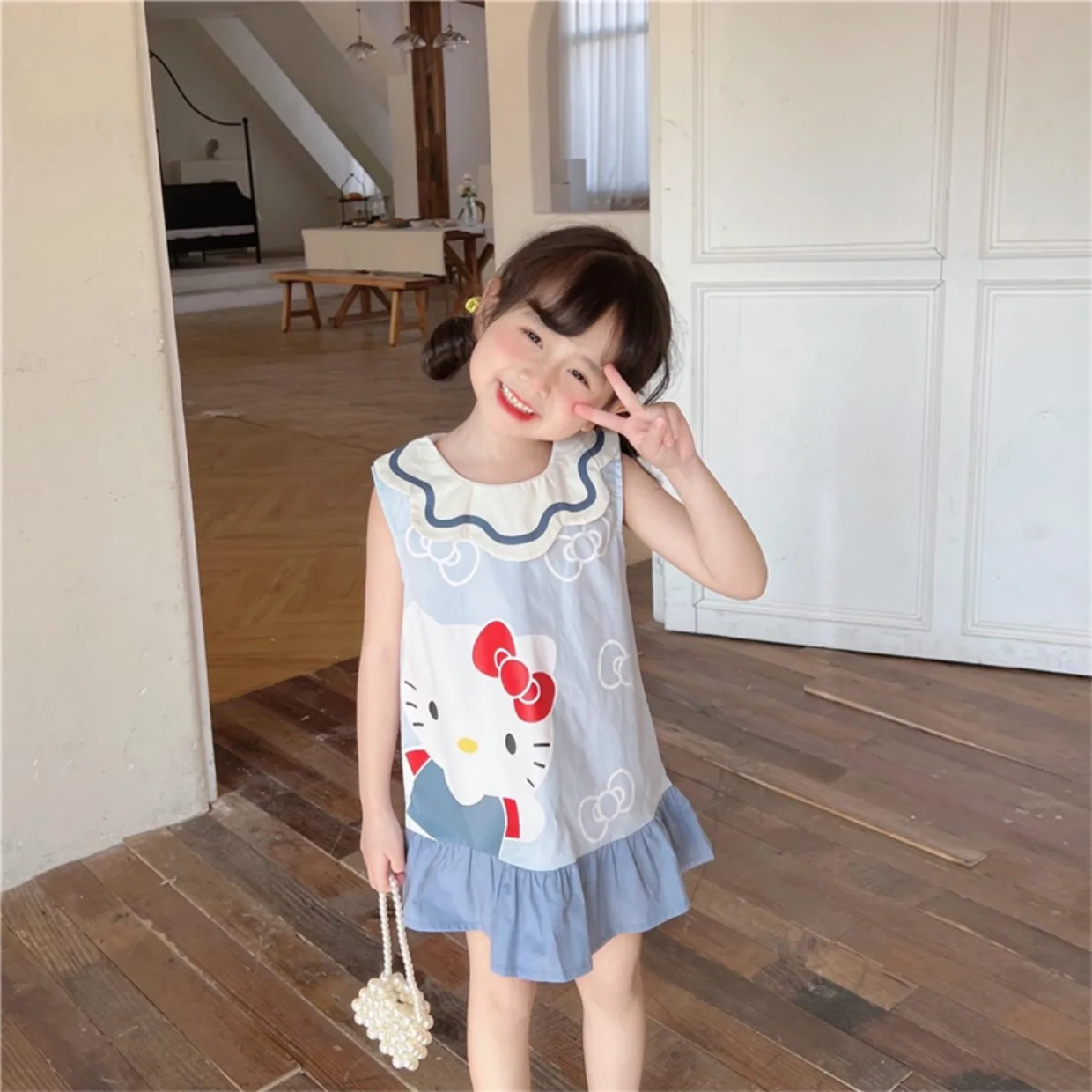 Милое летнее платье-майка для девочек с аниме Hello Kitty, милое платье с мультяшным принтом, детское модное платье принцессы без рукавов с лепес...
Милое летнее платье-майка для девочек с аниме Hello Kitty, милое платье с мультяшным принтом, детское модное платье принцессы без рукавов с лепес...