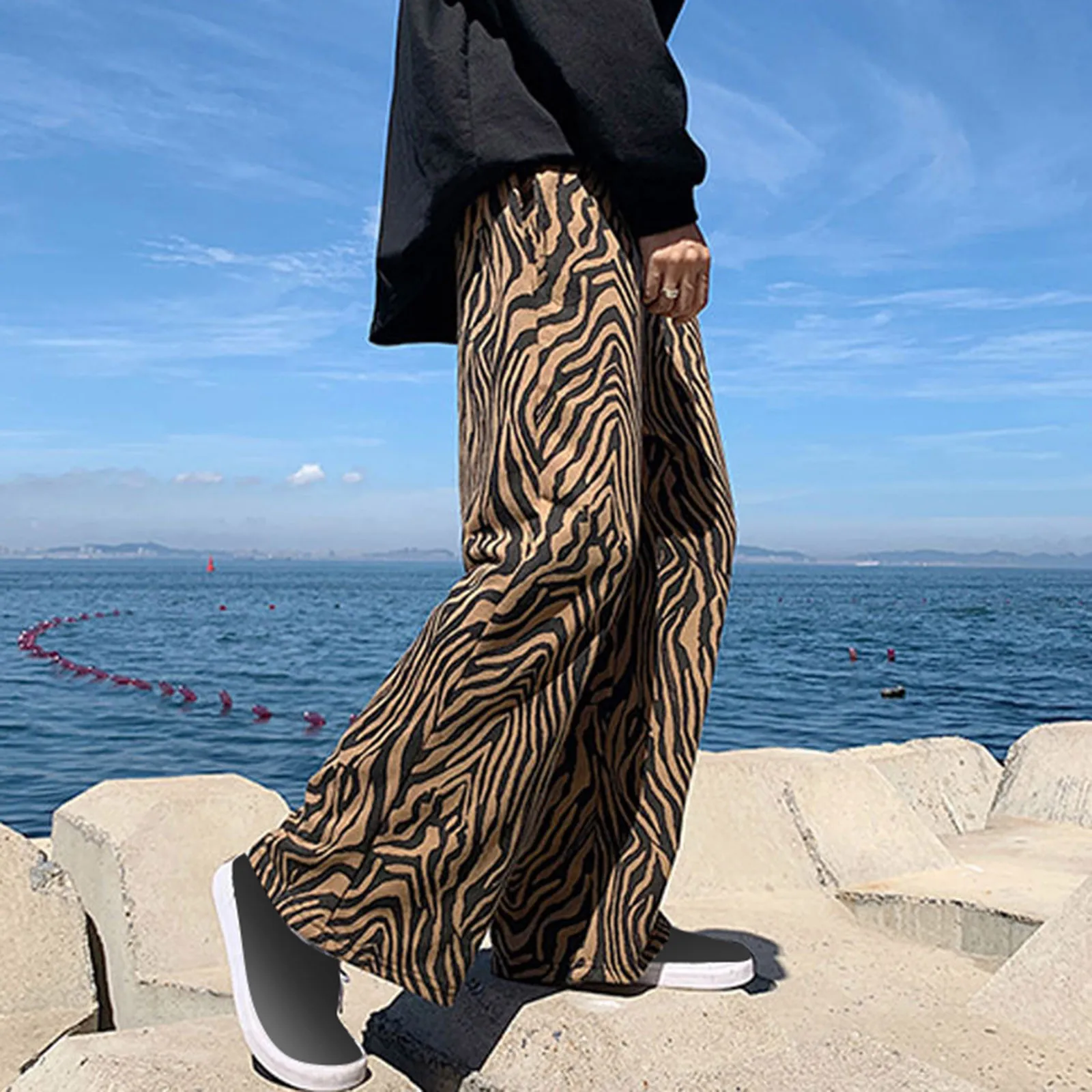 Wide Pants Instagram Retro Sports Men's Street Trend High Leg Fashion Straight Men's pants
Wide Pants Instagram Retro Sports Men's Street Trend High Leg Fashion Straight Men's pants