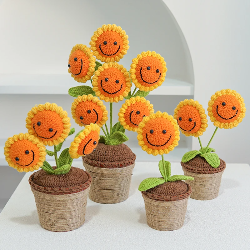

Hand-Woven Smiling Sunflower Potted Finished Knitted Wool Home Tabletop Ornaments Creative Plant Decorations