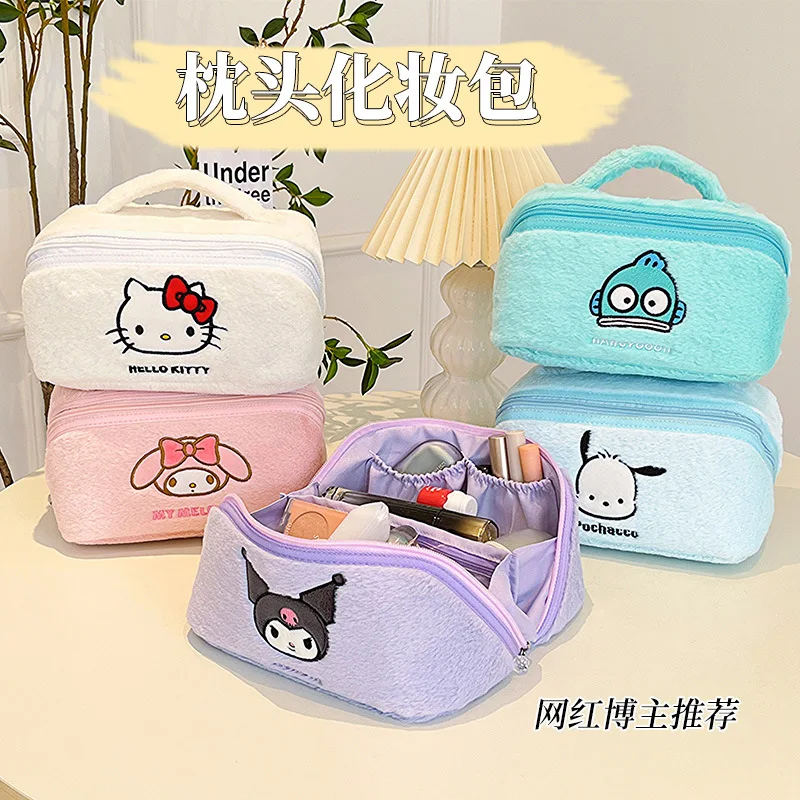 Kawaii Kuromi Hello Kitty Kuromi Мультфильм Плюшевая косметичка аниме Sanrio Девочка Сердце Милая большая емкость сумка для хранения
Kawaii Kuromi Hello Kitty Kuromi Мультфильм Плюшевая косметичка аниме Sanrio Девочка Сердце Милая большая емкость сумка для хранения