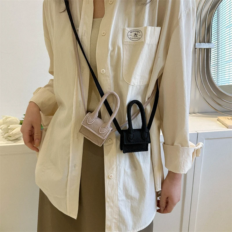 Women Handbag Solid Color Felt Shoulder Bag Simple Mini Satchel Bags Cute Casual Female Clutch Messenger Bag Crossbody Bag
Women Handbag Solid Color Felt Shoulder Bag Simple Mini Satchel Bags Cute Casual Female Clutch Messenger Bag Crossbody Bag