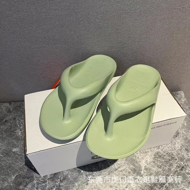 Memory Sponge Massage Men's Flip Flops Summer Antiskid Outdoor Sandal Clip Casual Beach House Rubber Soft Women Slippers
Memory Sponge Massage Men's Flip Flops Summer Antiskid Outdoor Sandal Clip Casual Beach House Rubber Soft Women Slippers