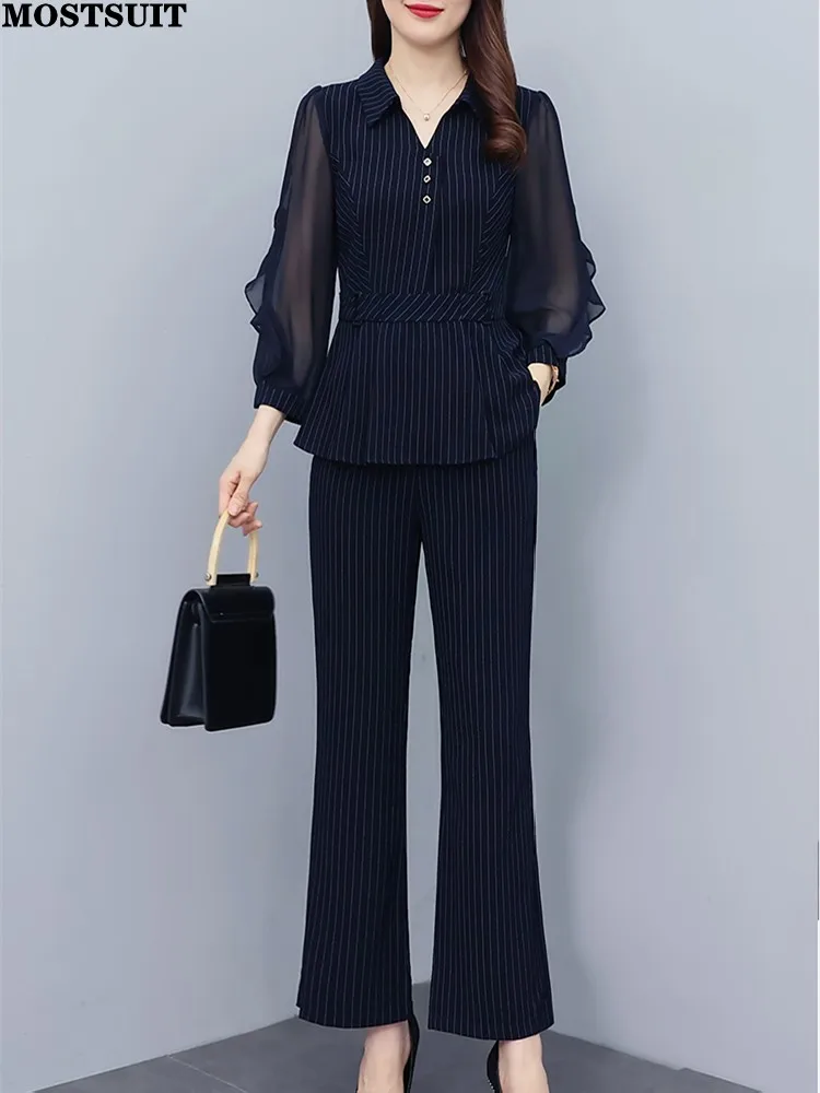 Striped Workwear Two Piece Pant Set Women V-neck Blouse & Flare Pants Matching Set Elegant Office Ladies Fashion 2 Piece Sets
Striped Workwear Two Piece Pant Set Women V-neck Blouse & Flare Pants Matching Set Elegant Office Ladies Fashion 2 Piece Sets