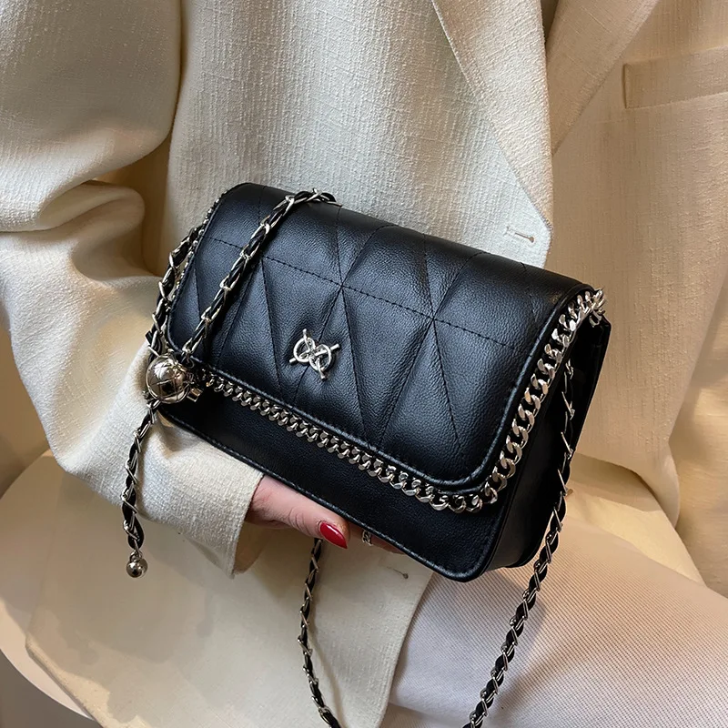 2022New All-match Net Red Messenger Bag Fashion Embroidery Thread Small Square Bag High-quality Ladies Popular Chain ShoulderBag
2022New All-match Net Red Messenger Bag Fashion Embroidery Thread Small Square Bag High-quality Ladies Popular Chain ShoulderBag