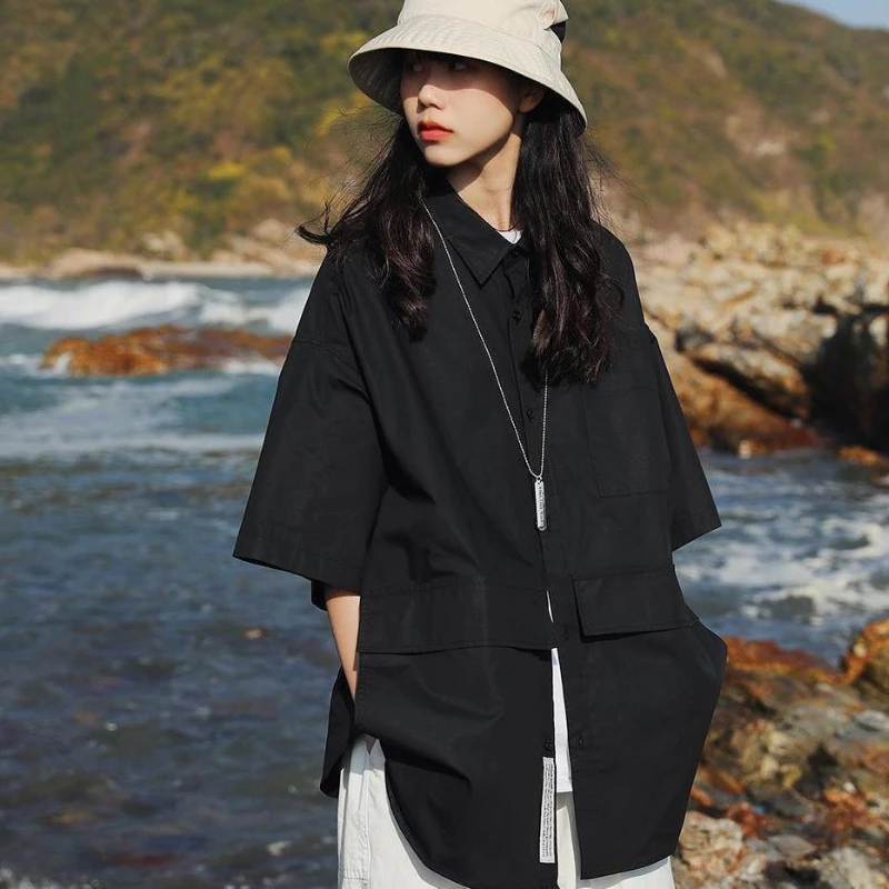 Women Blouse Cargo Shirt Button Up Tops Hawaiian Clothes Beach Cardigan Korean Fashion Streetwear Black Casual Pocket Clothing
Women Blouse Cargo Shirt Button Up Tops Hawaiian Clothes Beach Cardigan Korean Fashion Streetwear Black Casual Pocket Clothing
