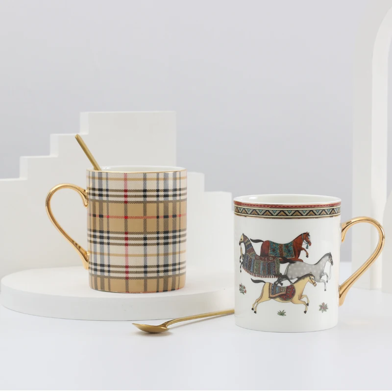 Porcelain Mug Coffee Tea Milk Cups Bone China Coffee Drinkware Water Mugs With Golden Spoon Birthday Gift Water bottle
Porcelain Mug Coffee Tea Milk Cups Bone China Coffee Drinkware Water Mugs With Golden Spoon Birthday Gift Water bottle