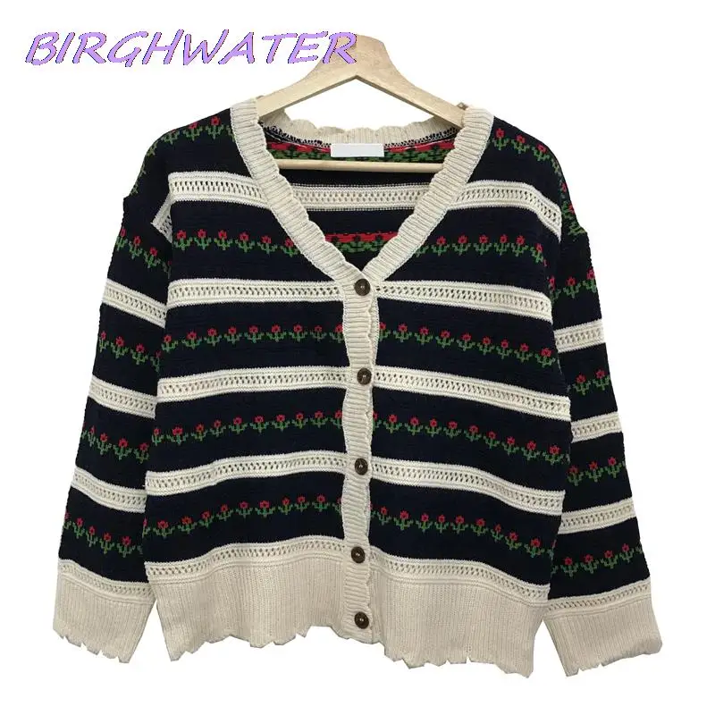 2022 Women Flower Sweater Fashion Jacquard Hollow Cardigan Chic Elegant Jacket Top Loose Sweaters Korean Kardigany Pull Femme
2022 Women Flower Sweater Fashion Jacquard Hollow Cardigan Chic Elegant Jacket Top Loose Sweaters Korean Kardigany Pull Femme