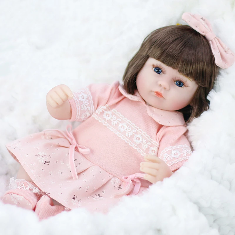 MuñecaBebe Reborn Doll Baby Fashion 42cm Imitation Doll Toy Baby Enamel Rebirth Doll Baby Soothing Sleep Doll
MuñecaBebe Reborn Doll Baby Fashion 42cm Imitation Doll Toy Baby Enamel Rebirth Doll Baby Soothing Sleep Doll