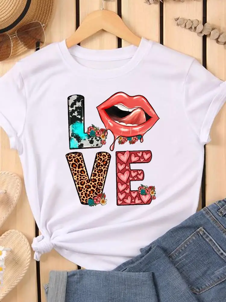 Женская футболка с принтом Love Lip Sweet, Повседневная футболка с коротким рукавом и графическим принтом для весны и лета
Женская футболка с принтом Love Lip Sweet, Повседневная футболка с коротким рукавом и графическим принтом для весны и лета