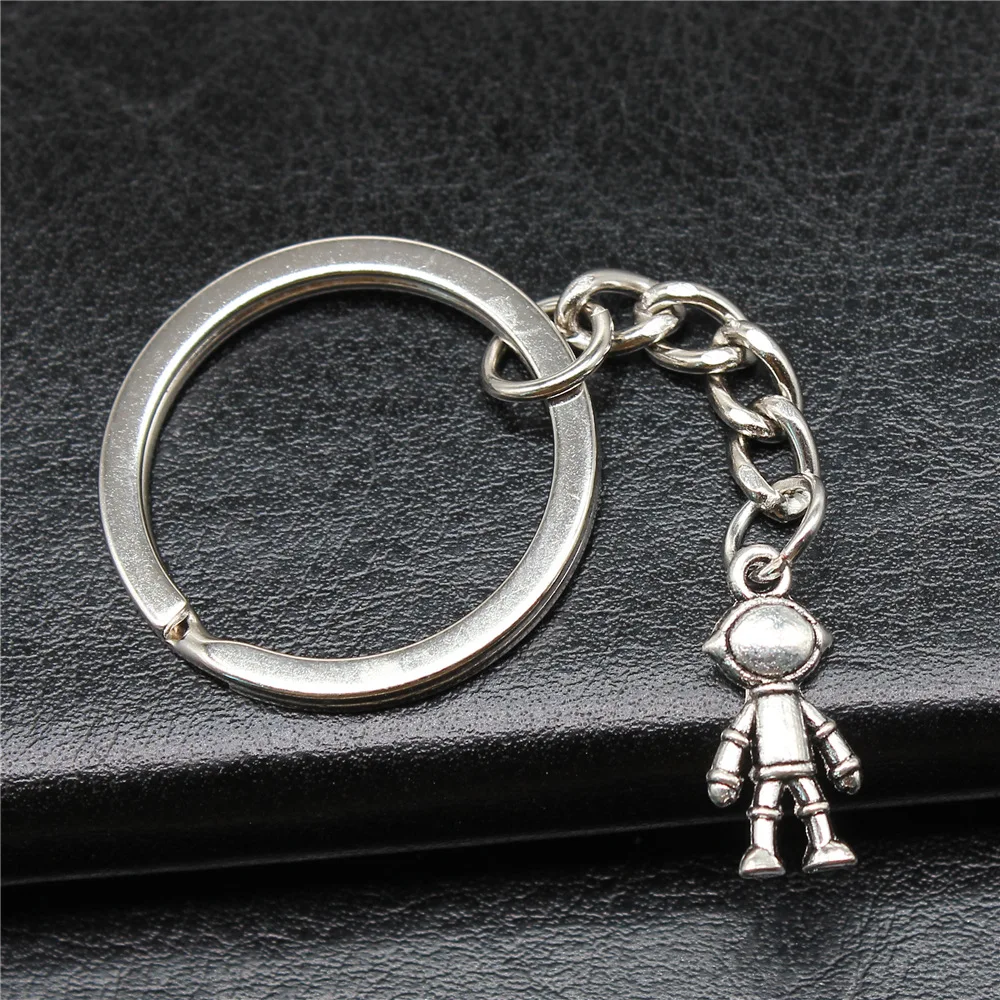 Souvenirs Gift DIY Metal Keychain Holder Antique Silver Color 18x9mm Astronaut Pendant Keyring
Souvenirs Gift DIY Metal Keychain Holder Antique Silver Color 18x9mm Astronaut Pendant Keyring