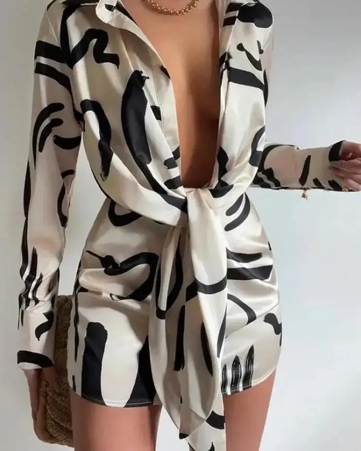 Sexy Women's Dresses Allover Print Tied Detail Casual Turn-Down Collar Long Sleeve Daily Mini Shirt Dress 2022 Summer Fashion
Sexy Women's Dresses Allover Print Tied Detail Casual Turn-Down Collar Long Sleeve Daily Mini Shirt Dress 2022 Summer Fashion