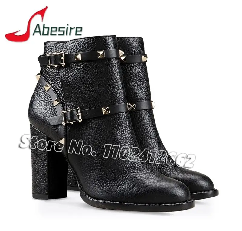 Women's Leather Belt Buckle Rivet Short Boots New Round Toe Chunky Heel High Heels Autumn Winter Fashion Large Size Casual Shoes
Women's Leather Belt Buckle Rivet Short Boots New Round Toe Chunky Heel High Heels Autumn Winter Fashion Large Size Casual Shoes