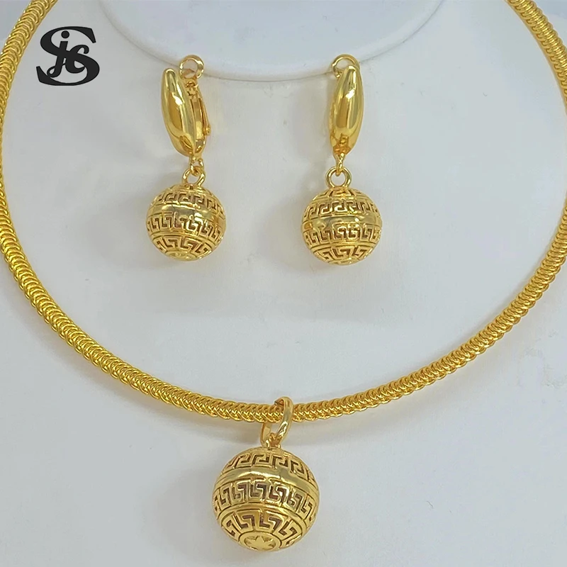 Dubai Hot Selling Fashion Jewelry Set 18K Gold Plated Round Clip Earrings Necklace For Women Wedding Party Anniversary Gift
Dubai Hot Selling Fashion Jewelry Set 18K Gold Plated Round Clip Earrings Necklace For Women Wedding Party Anniversary Gift