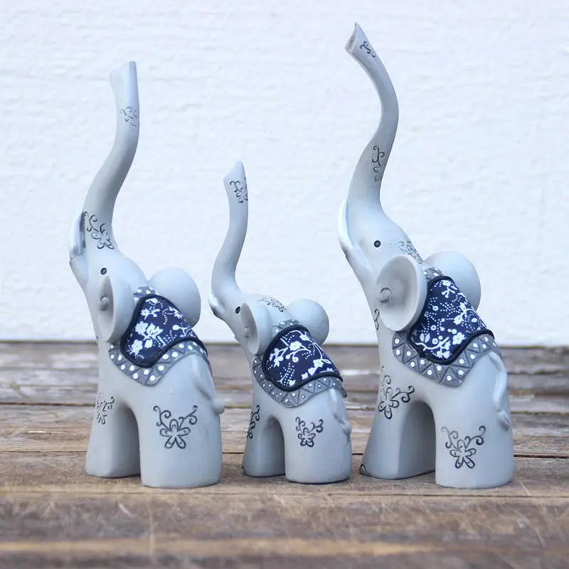 Desk Decoration New Craft Gift Family of Three Elephants Decorative Resin Ornaments Retro Family Ornaments Creative Ornaments
Desk Decoration New Craft Gift Family of Three Elephants Decorative Resin Ornaments Retro Family Ornaments Creative Ornaments