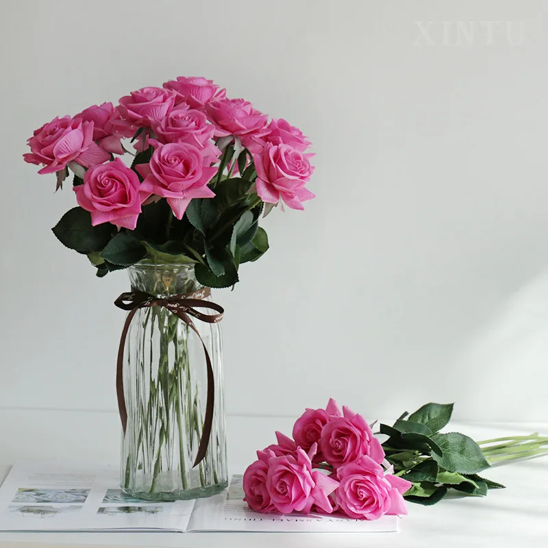 Artificial Flowers 42CM Moisturizing Rose Bouquet Living Room Realistic Touch British Retro Bedroom Nightstand Decoration
Artificial Flowers 42CM Moisturizing Rose Bouquet Living Room Realistic Touch British Retro Bedroom Nightstand Decoration