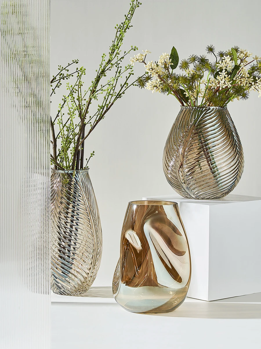 zq Simple Modern Glass Vase Decoration Home Living Room Flower Arrangement Crystal Ornament Light Luxury
zq Simple Modern Glass Vase Decoration Home Living Room Flower Arrangement Crystal Ornament Light Luxury