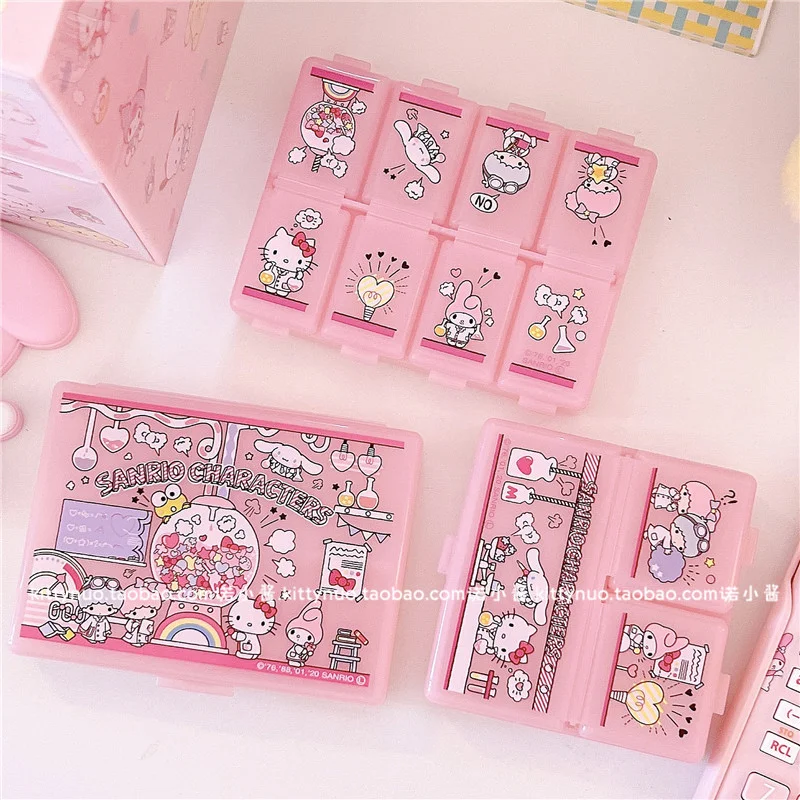 My Melody Cinnamoroll KT Cat Sanrioed аниме семейный портативный разделенный контейнер для таблеток мультяшный креативный контейнер для хранения
My Melody Cinnamoroll KT Cat Sanrioed аниме семейный портативный разделенный контейнер для таблеток мультяшный креативный контейнер для хранения