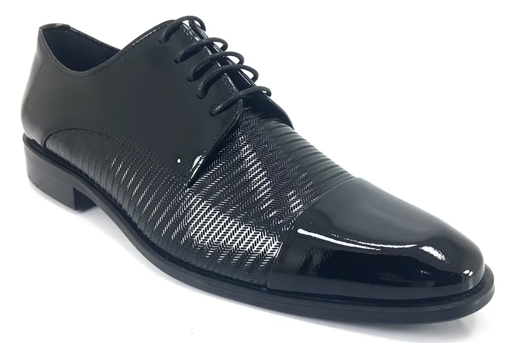 Новинка 2022, модные кожаные туфли нового сезона с персонализированными и повседневными черными лакированными кожаными туфлями 
Новинка 2022, модные кожаные туфли нового сезона с персонализированными и повседневными черными лакированными кожаными туфлями