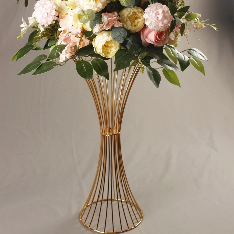 10PCS/Lot Gold Flower 60CM High Flower Vases Stands Metal Road Lead Wedding Centerpiece Flowers Rack For Event Party Decoration
10PCS/Lot Gold Flower 60CM High Flower Vases Stands Metal Road Lead Wedding Centerpiece Flowers Rack For Event Party Decoration