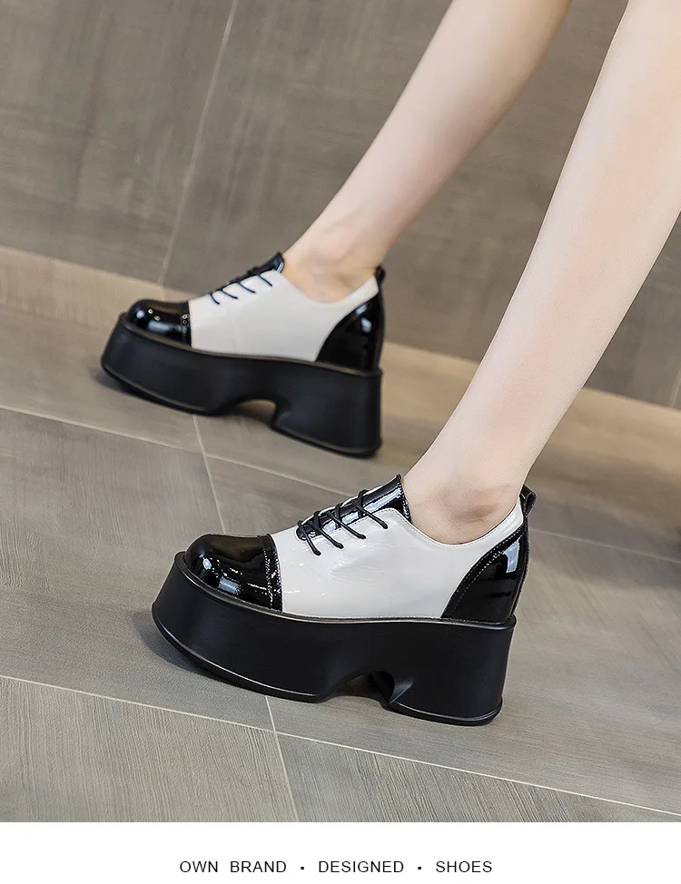 11cm Patent Microfiber Lolita Japanese Style Females Spring Autumn Booties Platform Wedge Hidden Heels Women Females Shoes 
11cm Patent Microfiber Lolita Japanese Style Females Spring Autumn Booties Platform Wedge Hidden Heels Women Females Shoes