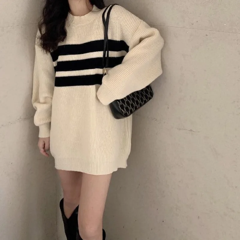 Striped pullover sweater women's fall/winter 2023 new design lazy style knit top
Striped pullover sweater women's fall/winter 2023 new design lazy style knit top