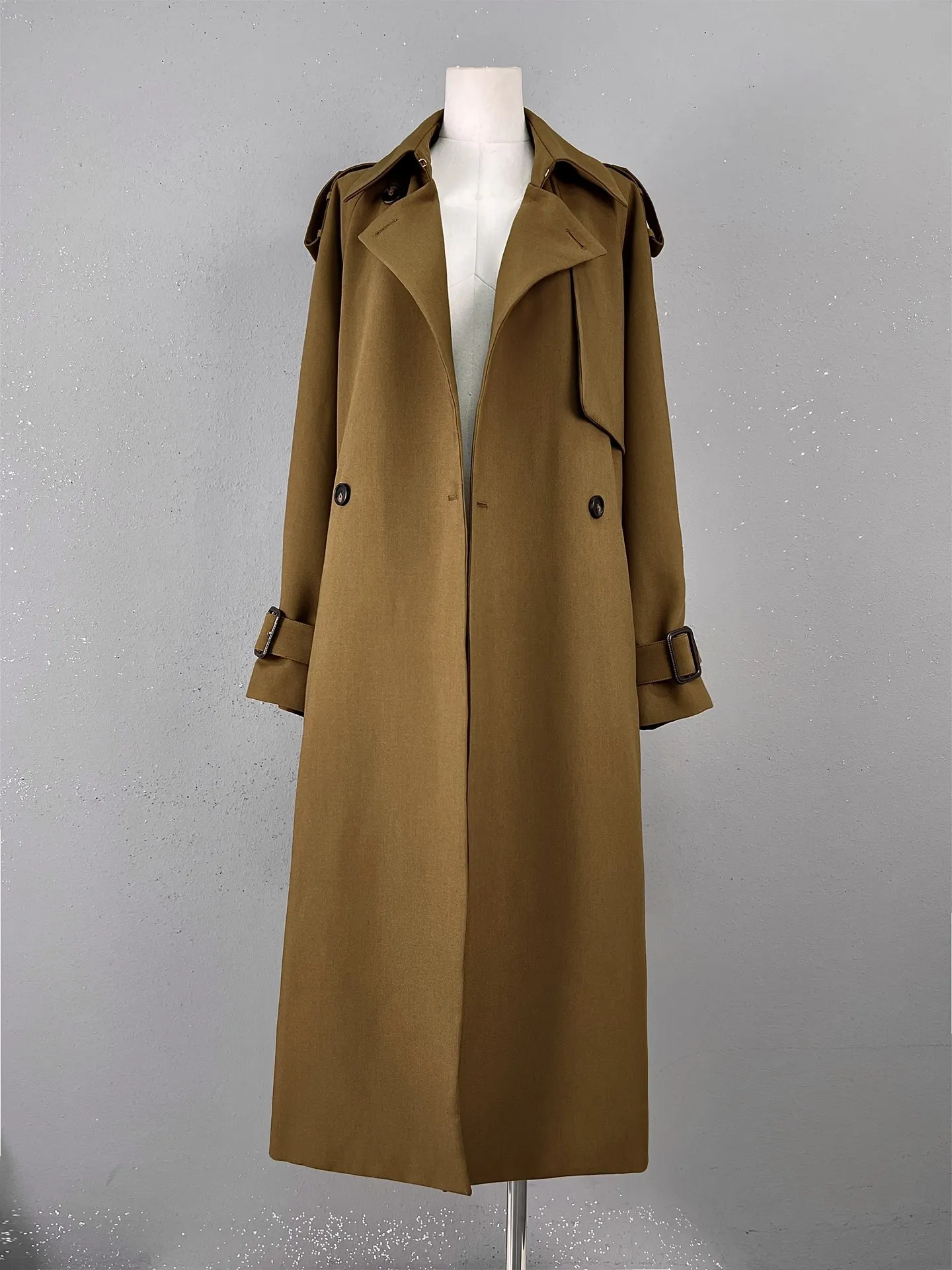 2023Autumn and winter new trench coat coat super comfortable hanging, high-grade temperament
2023Autumn and winter new trench coat coat super comfortable hanging, high-grade temperament