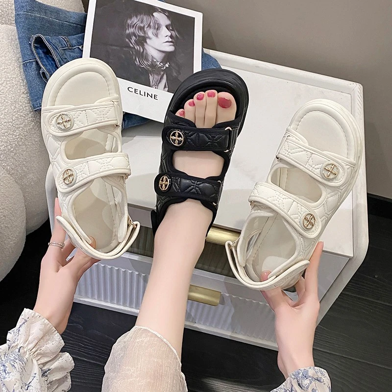2023 Women Summer Sports Sandals Thick-soled Increased Plaid Roman Shoes with Casual RoundToe Comfortable Felmale Flat Sandals
2023 Women Summer Sports Sandals Thick-soled Increased Plaid Roman Shoes with Casual RoundToe Comfortable Felmale Flat Sandals