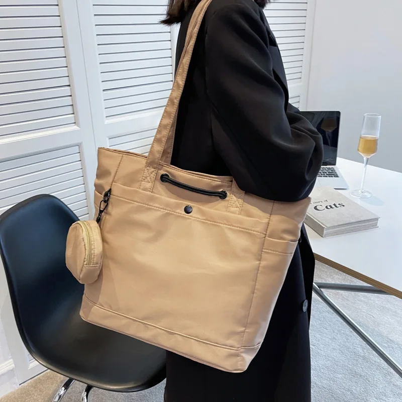 Korean Nylon Shoulder Bag for Women 2022 Luxury Woman Tote Bag Fashion Casual Brand Designer Large Canvas Female Handbags Lady
Korean Nylon Shoulder Bag for Women 2022 Luxury Woman Tote Bag Fashion Casual Brand Designer Large Canvas Female Handbags Lady