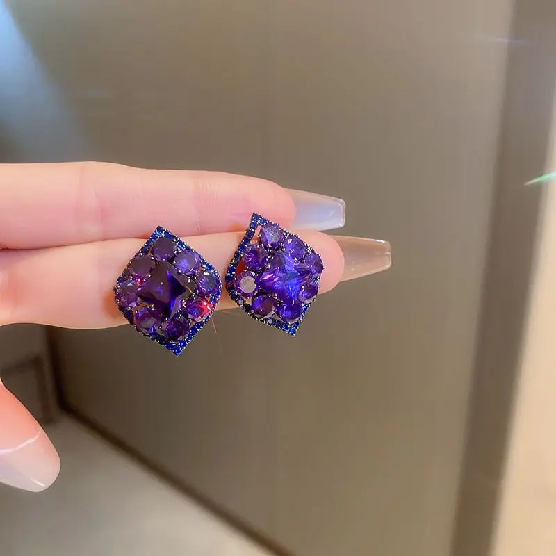 Purple Full Rhinestone Stud Earring Female Shiny Square Zircon Earrings S925 Silver Needle Anti-allergy Women's Jewelry Brincos
Purple Full Rhinestone Stud Earring Female Shiny Square Zircon Earrings S925 Silver Needle Anti-allergy Women's Jewelry Brincos