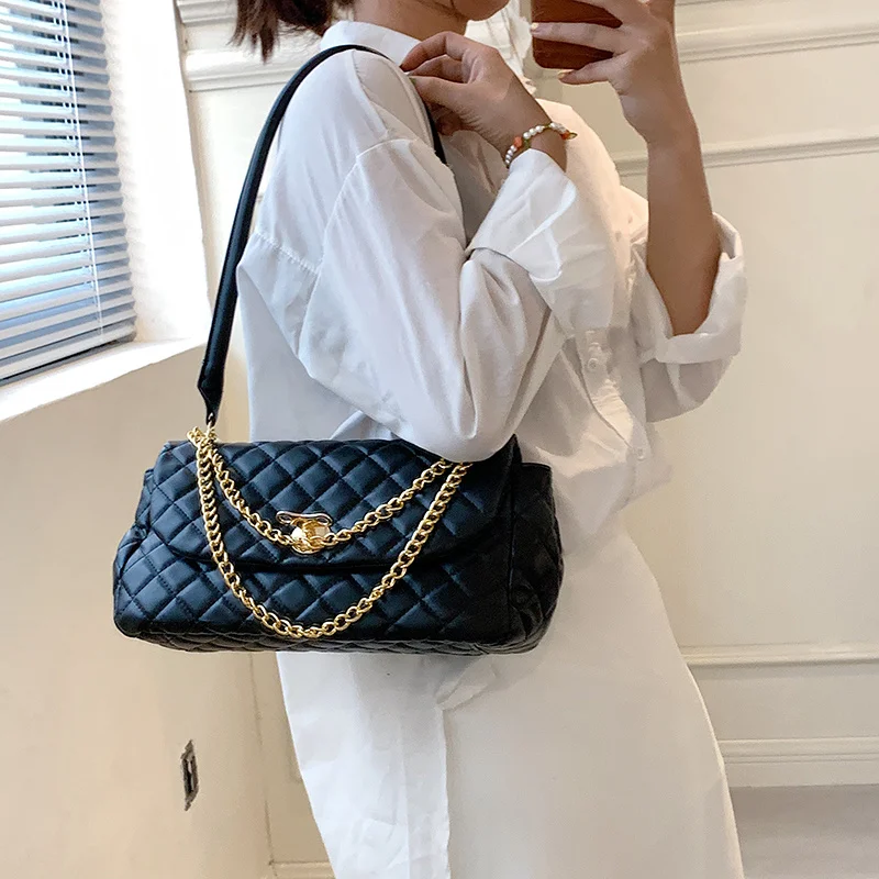 Classic Brand Padded Flip Shoulder Bag For Women Soft Leather Handbags Single Shoulder Women Handbags 2021 Fahsion Luxury Totes
Classic Brand Padded Flip Shoulder Bag For Women Soft Leather Handbags Single Shoulder Women Handbags 2021 Fahsion Luxury Totes