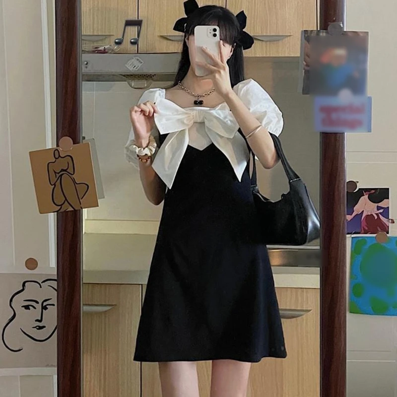 Women Vintage Puff Short Sleeve Square Neck Slim Mini Dress Preppy Style Contrast Color Bowknot Front A-Line Sundress
Women Vintage Puff Short Sleeve Square Neck Slim Mini Dress Preppy Style Contrast Color Bowknot Front A-Line Sundress