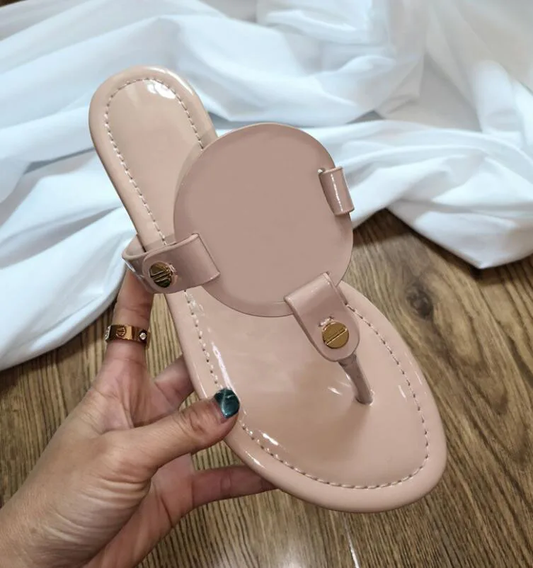 Flip Flops Sandals For Women Genuine Leather Flat Slippers For Women Summer Designer Shoes Women Luxury Brand Logo Big Size 43
Flip Flops Sandals For Women Genuine Leather Flat Slippers For Women Summer Designer Shoes Women Luxury Brand Logo Big Size 43