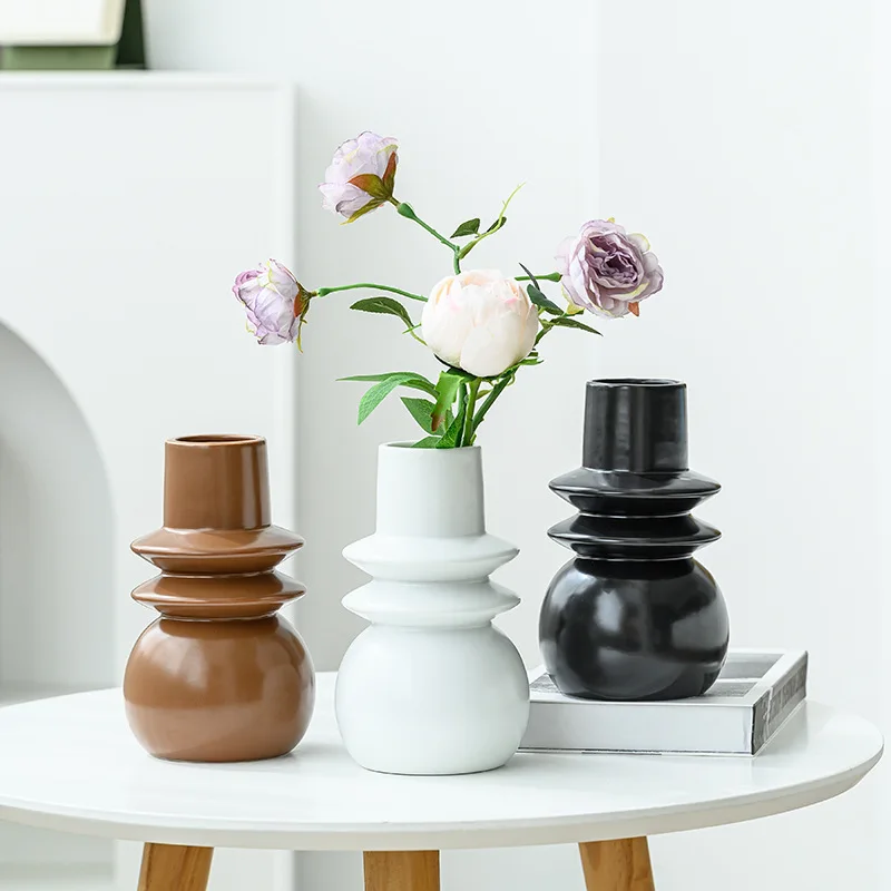 Illustration Flower Vase Decoration Home Modern Ceramic Vase Frosted Black Fashion Vase Living Room Bedroom Interior Decoration
Illustration Flower Vase Decoration Home Modern Ceramic Vase Frosted Black Fashion Vase Living Room Bedroom Interior Decoration