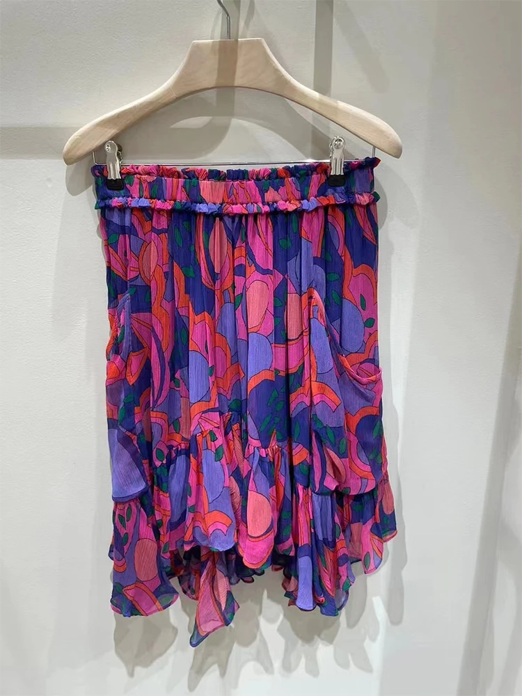 2022 Spring and Summer New Color Printing Lace-up Round Neck Slim Fit Short-sleeved Shirt Women Top and Skirt
2022 Spring and Summer New Color Printing Lace-up Round Neck Slim Fit Short-sleeved Shirt Women Top and Skirt