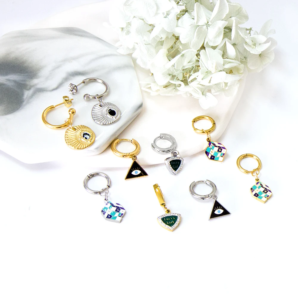 LUXUKISSKIDS Black Punk Drop Earrings Triangle Charms Blue Eyes Earrings For Woman Gold Plated Ear Jewelry Wedding Party Gifts
LUXUKISSKIDS Black Punk Drop Earrings Triangle Charms Blue Eyes Earrings For Woman Gold Plated Ear Jewelry Wedding Party Gifts