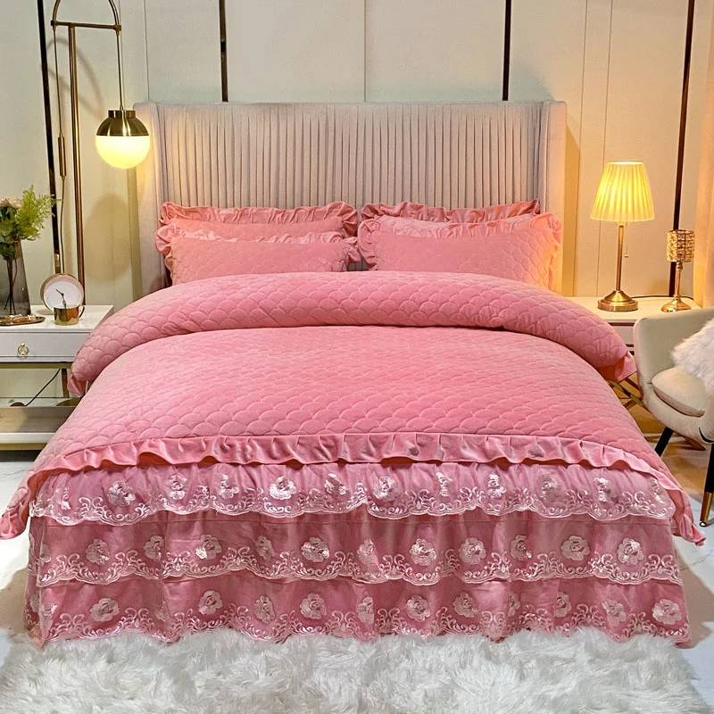 Crystal Embroidery Bedding Shaggy Velvet Fleece Quilted Ruffles Quilt Cover Set Lace Bed Skirt Bedspread Pillowcases
Crystal Embroidery Bedding Shaggy Velvet Fleece Quilted Ruffles Quilt Cover Set Lace Bed Skirt Bedspread Pillowcases