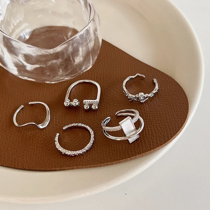 Minar Minimalist Multi Styles Silver Color Metallic Irregular Charm Rings for Women Shiny Rhinestone Shell Open Adjusting Ring
Minar Minimalist Multi Styles Silver Color Metallic Irregular Charm Rings for Women Shiny Rhinestone Shell Open Adjusting Ring