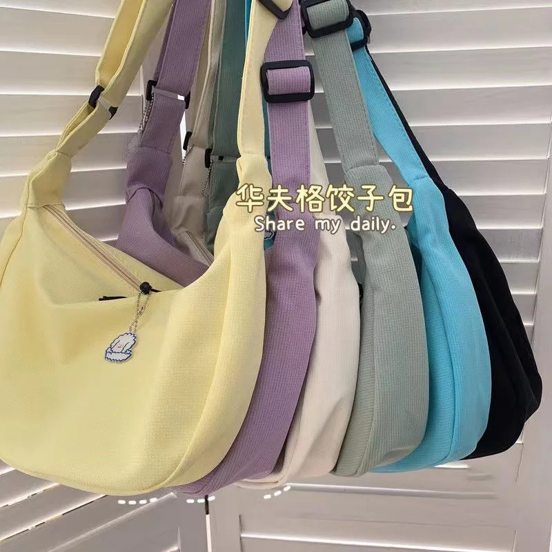 Shoulder Bags Women Solid Harajuku All-match Simple Multifunction Handbags Large Capacity Crossbody Bags for Women Teens Purse
Shoulder Bags Women Solid Harajuku All-match Simple Multifunction Handbags Large Capacity Crossbody Bags for Women Teens Purse