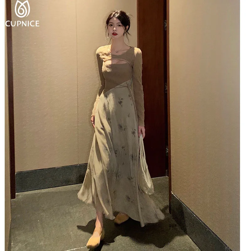 Cupnice Retro Patchwork Long Dresses for Women 2022 Vintage Spaghetti Strap Robe Ink Floral Print Chinese Style Dress Smock
Cupnice Retro Patchwork Long Dresses for Women 2022 Vintage Spaghetti Strap Robe Ink Floral Print Chinese Style Dress Smock