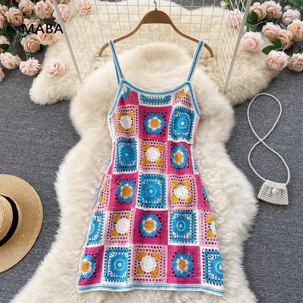 Fashion Designer Spaghetti Strap Dress Women 2022 Summer New Vintage Sleeveless Floral Hook Flower Hollow Party Boho Short Dress
Fashion Designer Spaghetti Strap Dress Women 2022 Summer New Vintage Sleeveless Floral Hook Flower Hollow Party Boho Short Dress