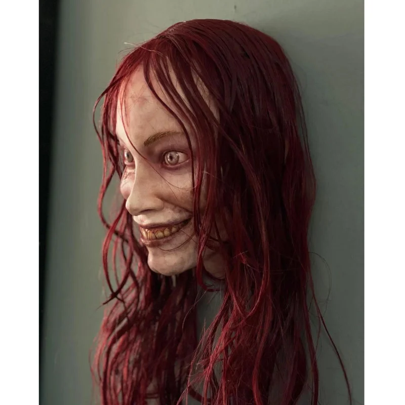 Evil Dead Rise Simulation Horror Killer Wall Hanging Statue Creative Home Ornament Prop Scary Halloween Figure For Home Decor
Evil Dead Rise Simulation Horror Killer Wall Hanging Statue Creative Home Ornament Prop Scary Halloween Figure For Home Decor