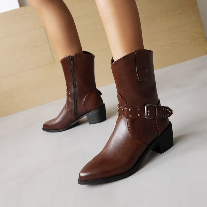 2022 Motorcycle Western Cowboy Boots Women PU Leather Short Cossacks High Heels Cowgirl Booties Buckle Ankle Botas Shoes
2022 Motorcycle Western Cowboy Boots Women PU Leather Short Cossacks High Heels Cowgirl Booties Buckle Ankle Botas Shoes