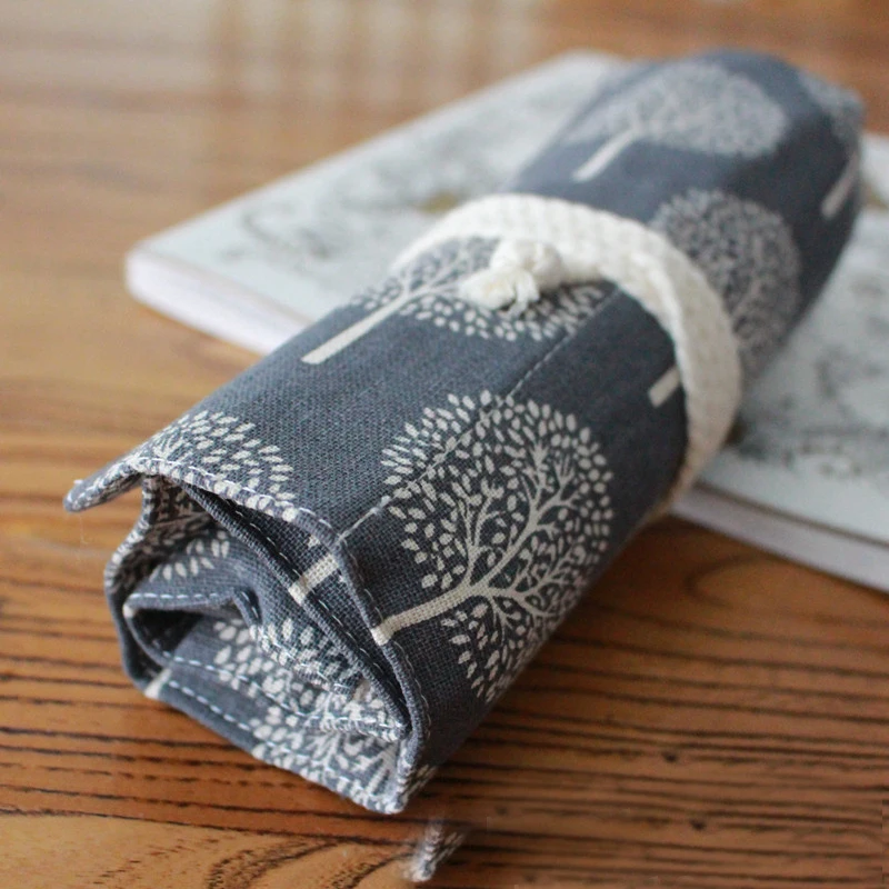 Pen curtain Korean Pen Holder 36/48/72 holes version of pure cotton canvas creative handmade for men and women
Pen curtain Korean Pen Holder 36/48/72 holes version of pure cotton canvas creative handmade for men and women