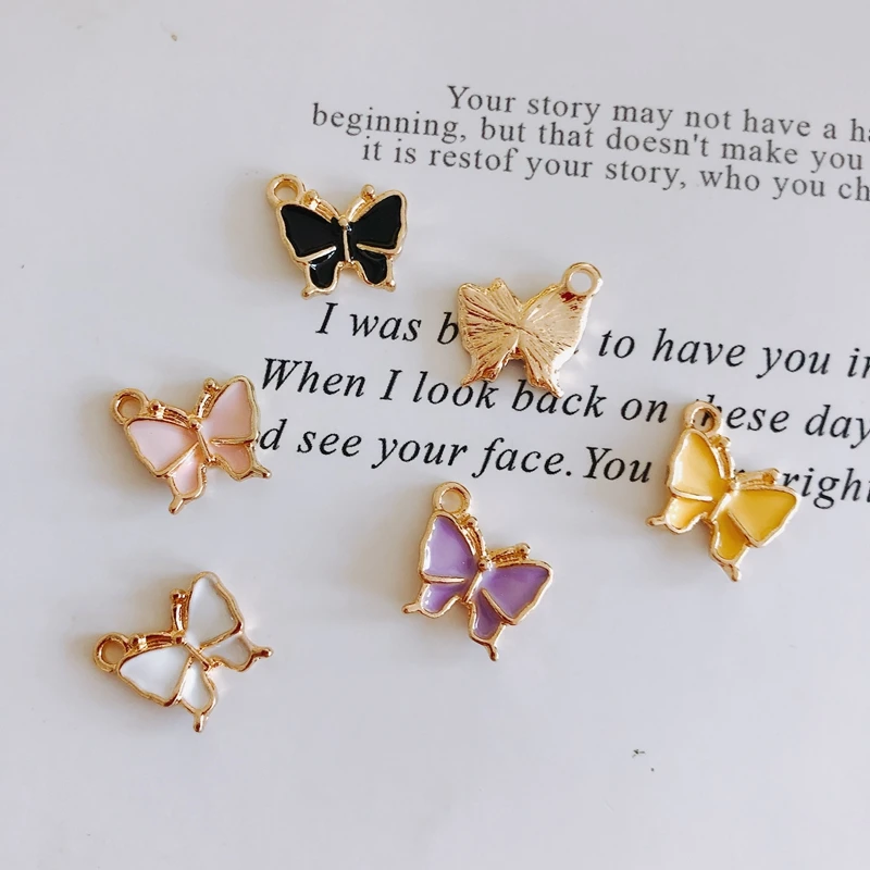 200PCS Retro Fashion Butterfly Necklace Exquisite Clavicle Chain Pendant Alloy Dripping Oil Jewelry Lady DIY Material Gift
200PCS Retro Fashion Butterfly Necklace Exquisite Clavicle Chain Pendant Alloy Dripping Oil Jewelry Lady DIY Material Gift