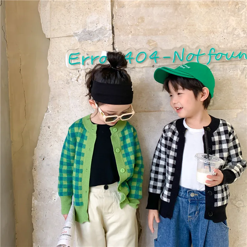 2022 Spring new fashion casual plaid Single breasted sweater boys and girls loose casual 2 colors knitted cardigans
2022 Spring new fashion casual plaid Single breasted sweater boys and girls loose casual 2 colors knitted cardigans