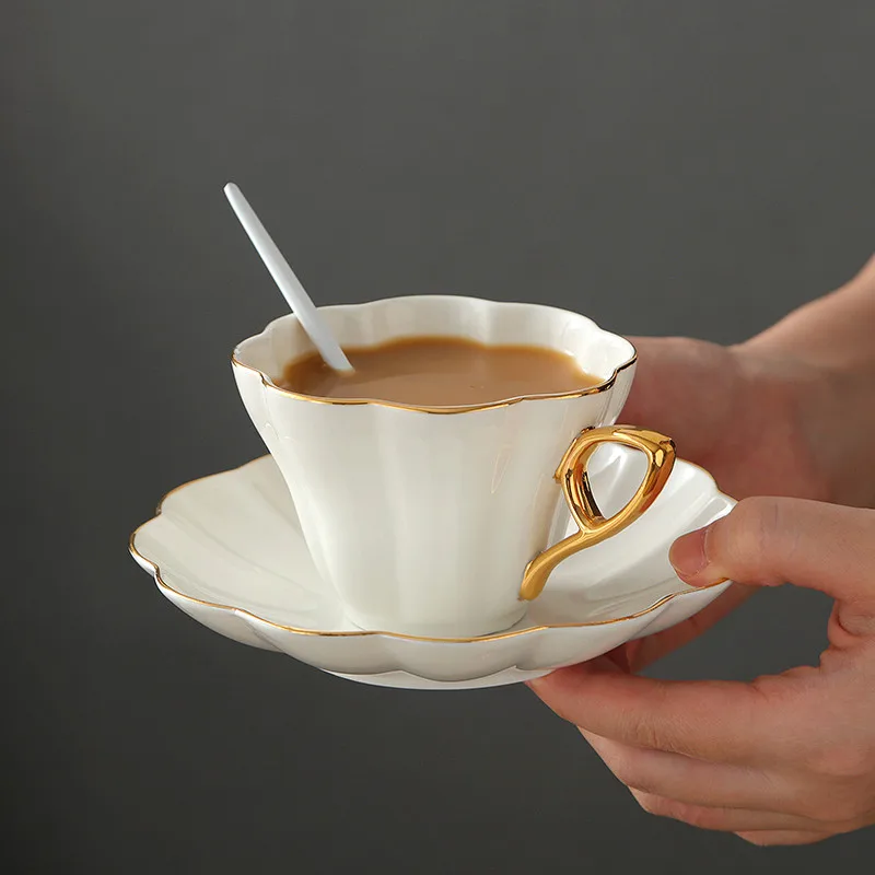 180ml Ceramic Elegant Bone China Cup And Saucer Flower With Saucer White Porcelain Phnom Penh Cafe Espresso Cup Ceramic Plate
180ml Ceramic Elegant Bone China Cup And Saucer Flower With Saucer White Porcelain Phnom Penh Cafe Espresso Cup Ceramic Plate