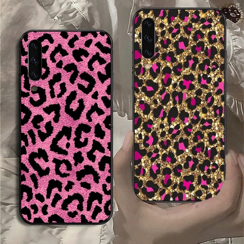 Мягкий блестящий чехол для Samsung Note 9 10 20 Plus Pro Ultra J6 J5 J7 J8
Мягкий блестящий чехол для Samsung Note 9 10 20 Plus Pro Ultra J6 J5 J7 J8